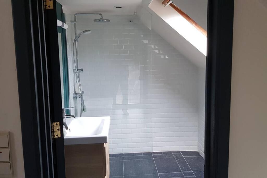 Appartement Isole, 1 Chambre Avec Terrasse Privee Ramillies Bagian luar foto