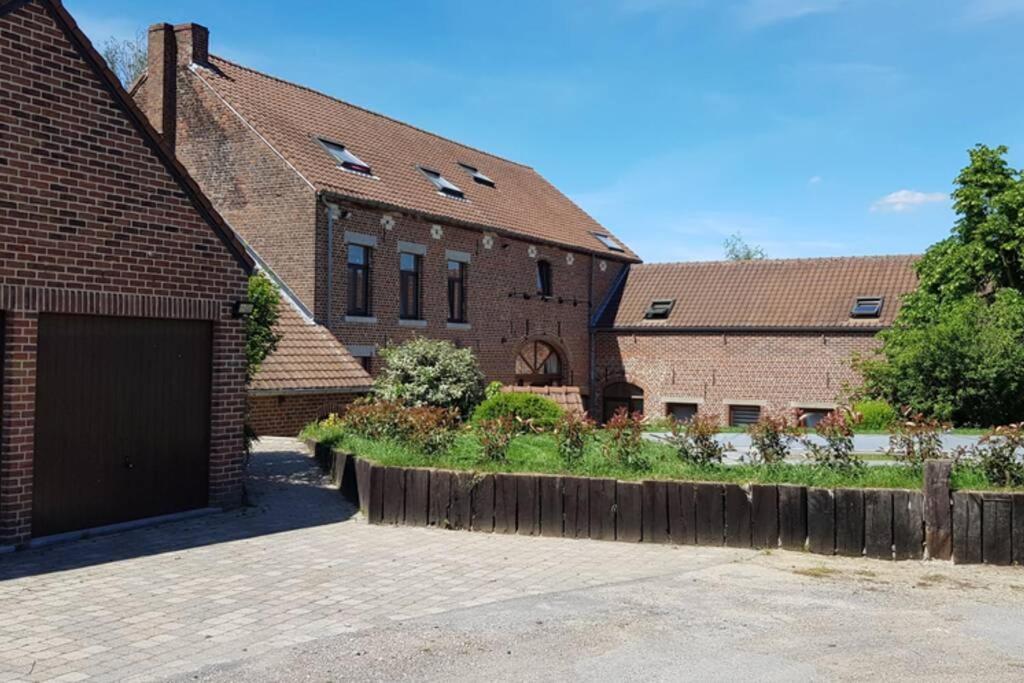 Appartement Isole, 1 Chambre Avec Terrasse Privee Ramillies Bagian luar foto