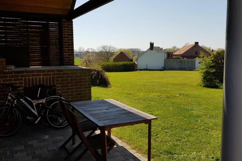 Appartement Isole, 1 Chambre Avec Terrasse Privee Ramillies Bagian luar foto
